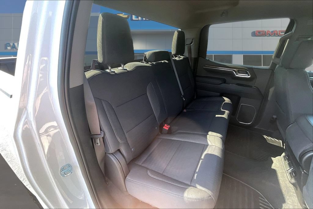 Used 2023 Chevrolet Silverado 1500 LT AWD/4WD image 26