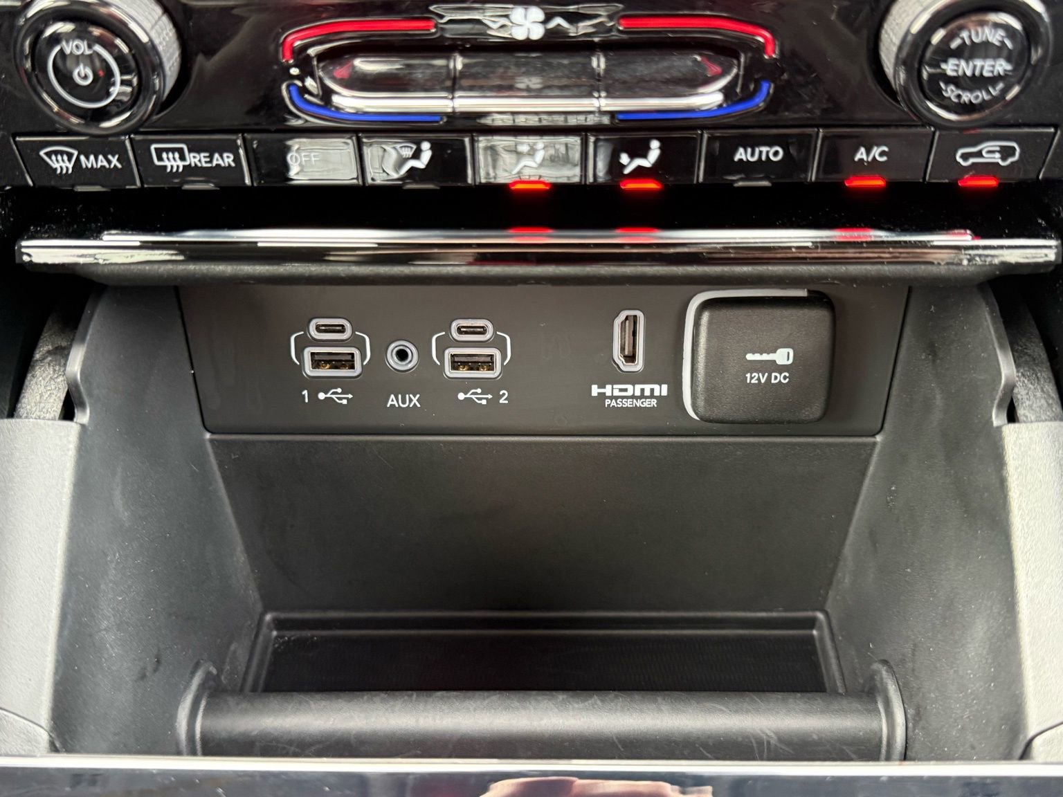 Used 2023 Jeep Grand Cherokee 4WD 4xe image 30