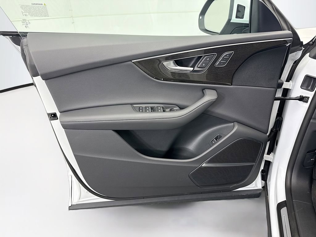 New 2026 Audi Q8 Premium Plus image 23