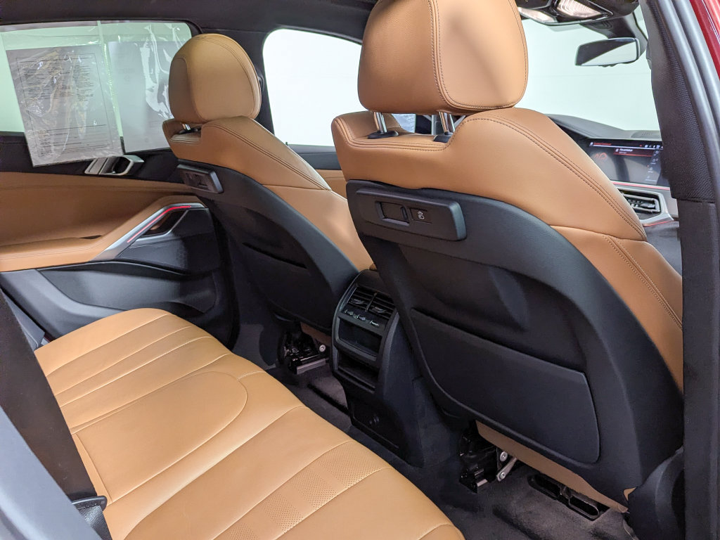 Certified 2022 BMW X6 xDrive40i AWD/4WD image 36