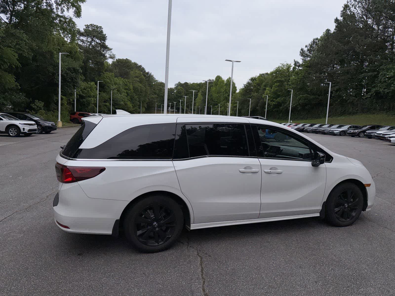 Used 2023 Honda Odyssey Sport image 11