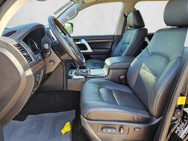 Used 2020 Toyota Land Cruiser image 17