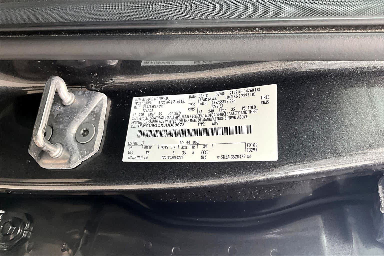 Used 2018 Ford Escape SE w/ SE Sync 3 Package AWD/4WD image 33