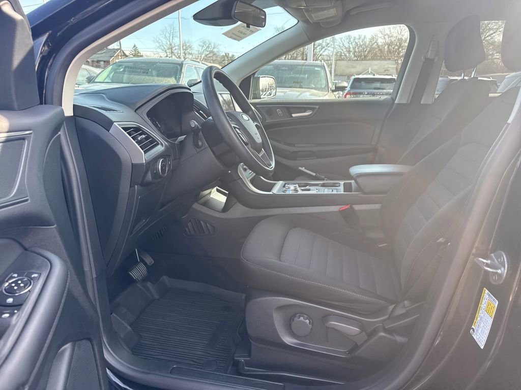 Used 2024 Ford Edge SE image 20