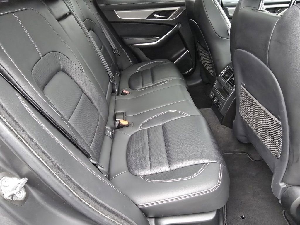Used 2025 Jaguar F-PACE R-Dynamic S image 19