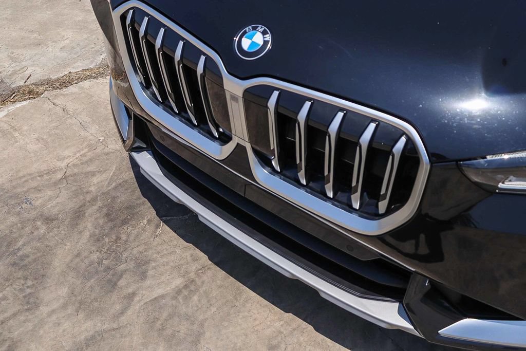 Certified 2024 BMW X1 xDrive28i w/ Convenience Package AWD/4WD image 11