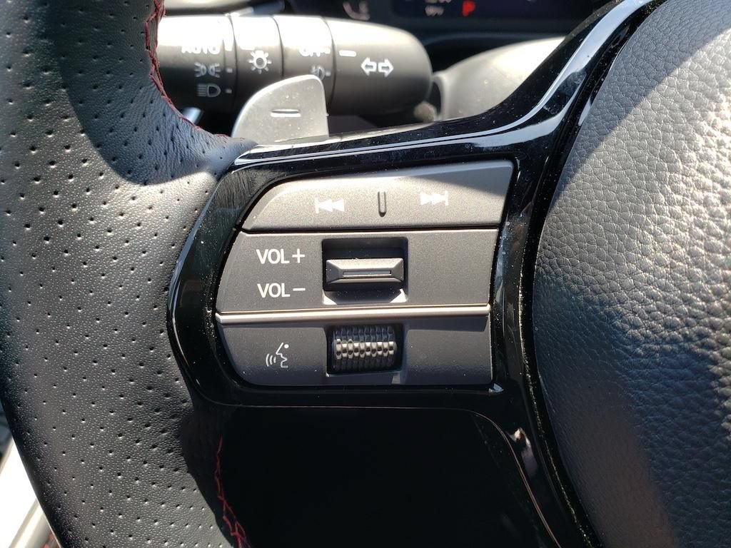 Certified 2025 Acura ADX A-Spec AWD/4WD image 17