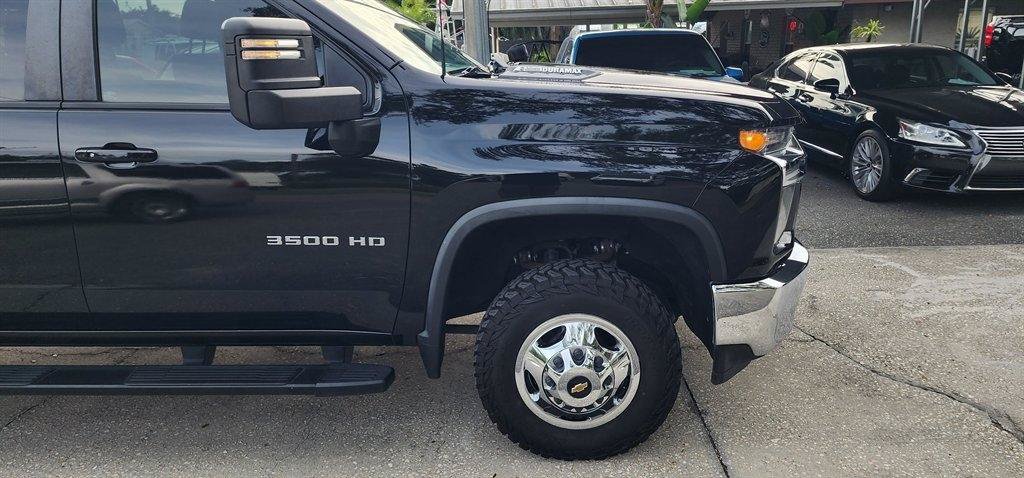 Used 2022 Chevrolet Silverado 3500 LT w/ Convenience Package AWD/4WD image 4