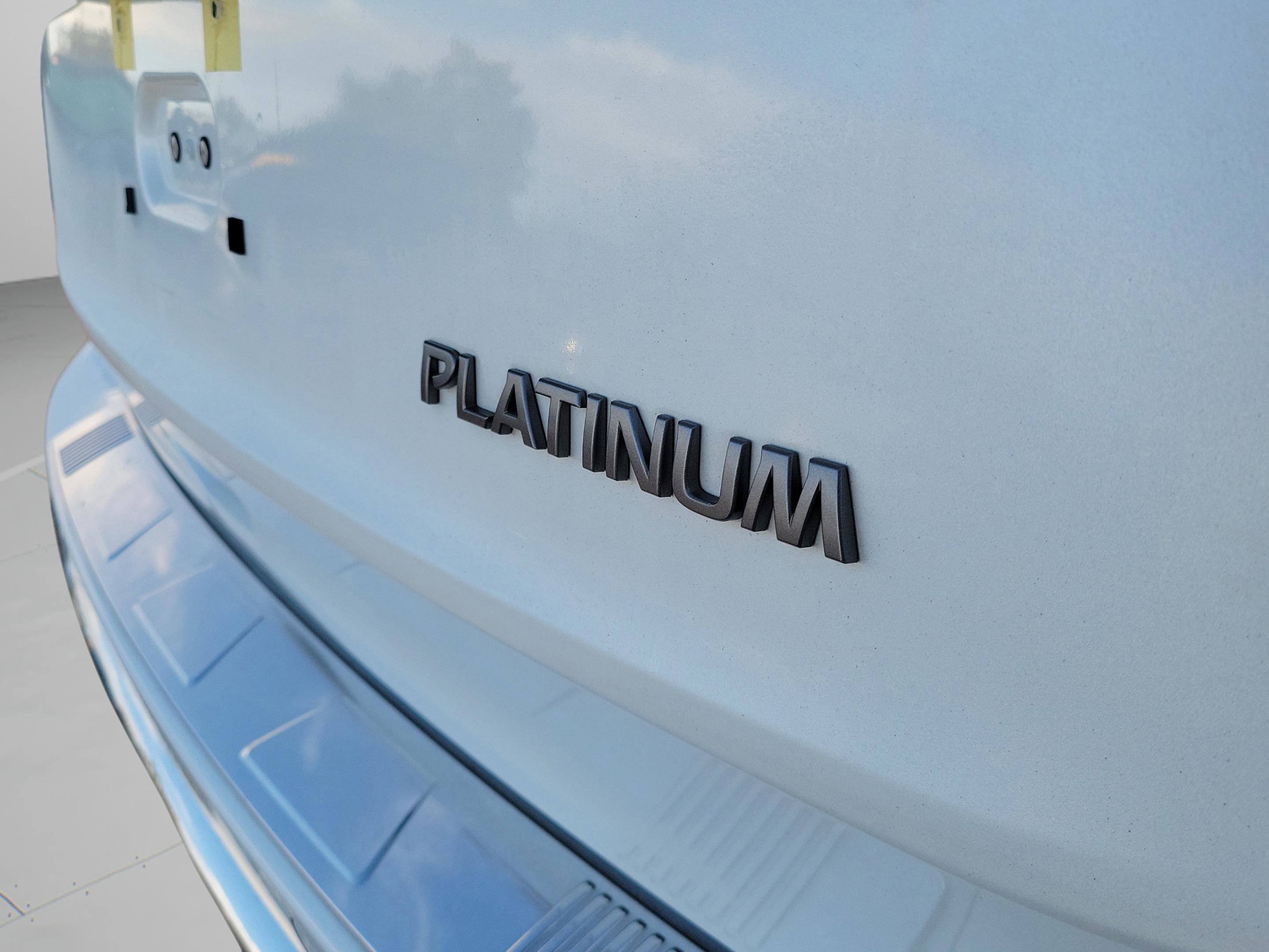 Used 2024 Nissan Rogue Platinum w/ Platinum Premium Package image 35