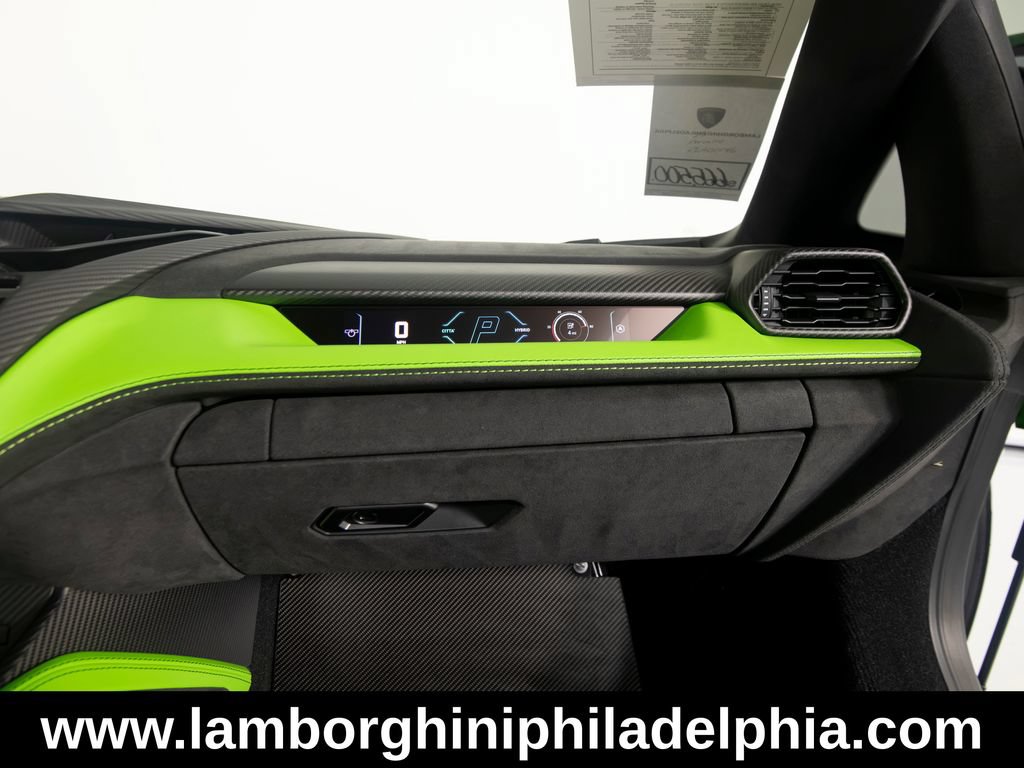 Used 2024 Lamborghini Revuelto AWD/4WD image 30