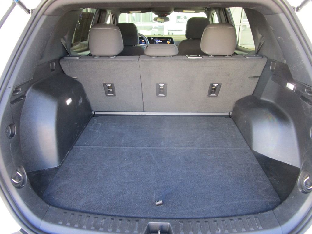 Used 2025 Chevrolet Equinox LT image 49