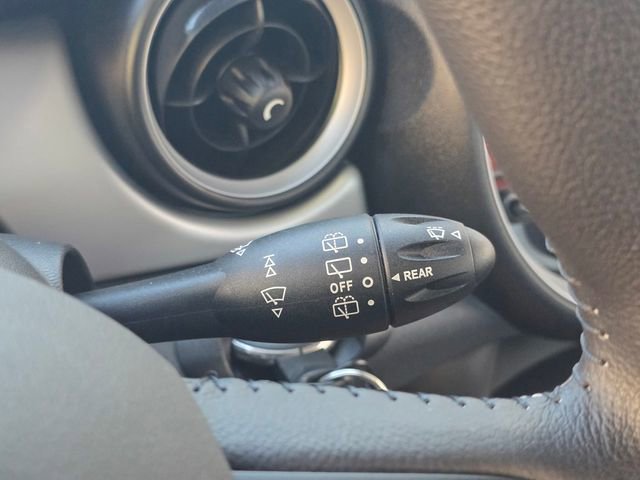 Used 2011 MINI Cooper Hardtop FWD image 30