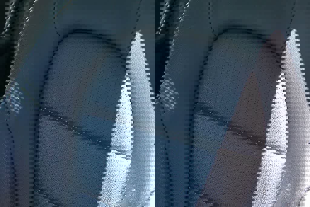 Used 2019 Mercedes-Benz C 300 Sedan image 12