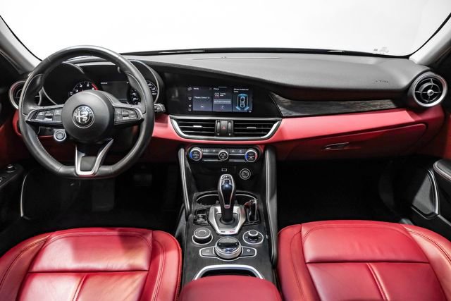 Used 2021 Alfa Romeo Giulia Sprint w/ Nero Edizione RWD image 22