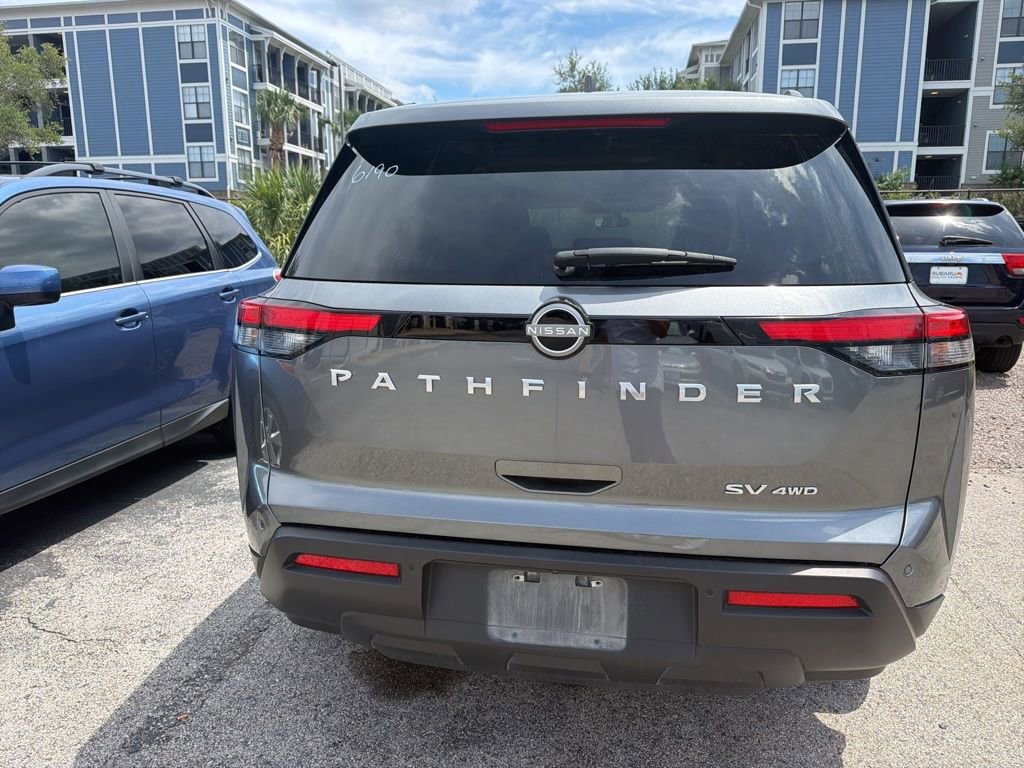 Used 2024 Nissan Pathfinder SV AWD/4WD image 4