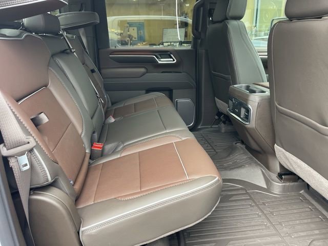 New 2026 GMC Sierra 3500 Denali w/ Denali Reserve Package image 10