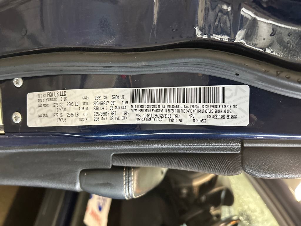 Used 2016 Jeep Cherokee Latitude FWD image 15