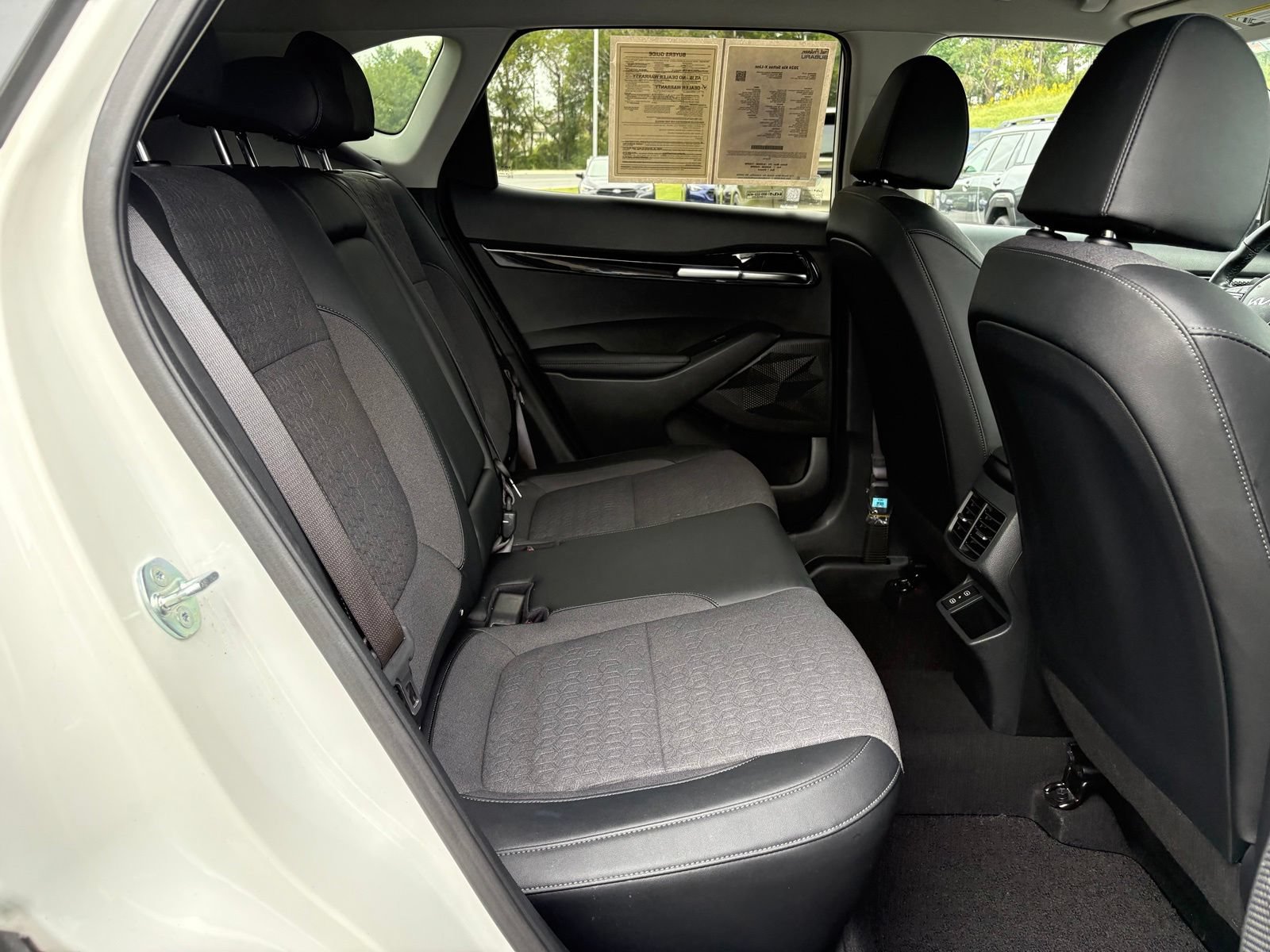 Used 2024 Kia Seltos X-Line AWD/4WD image 29