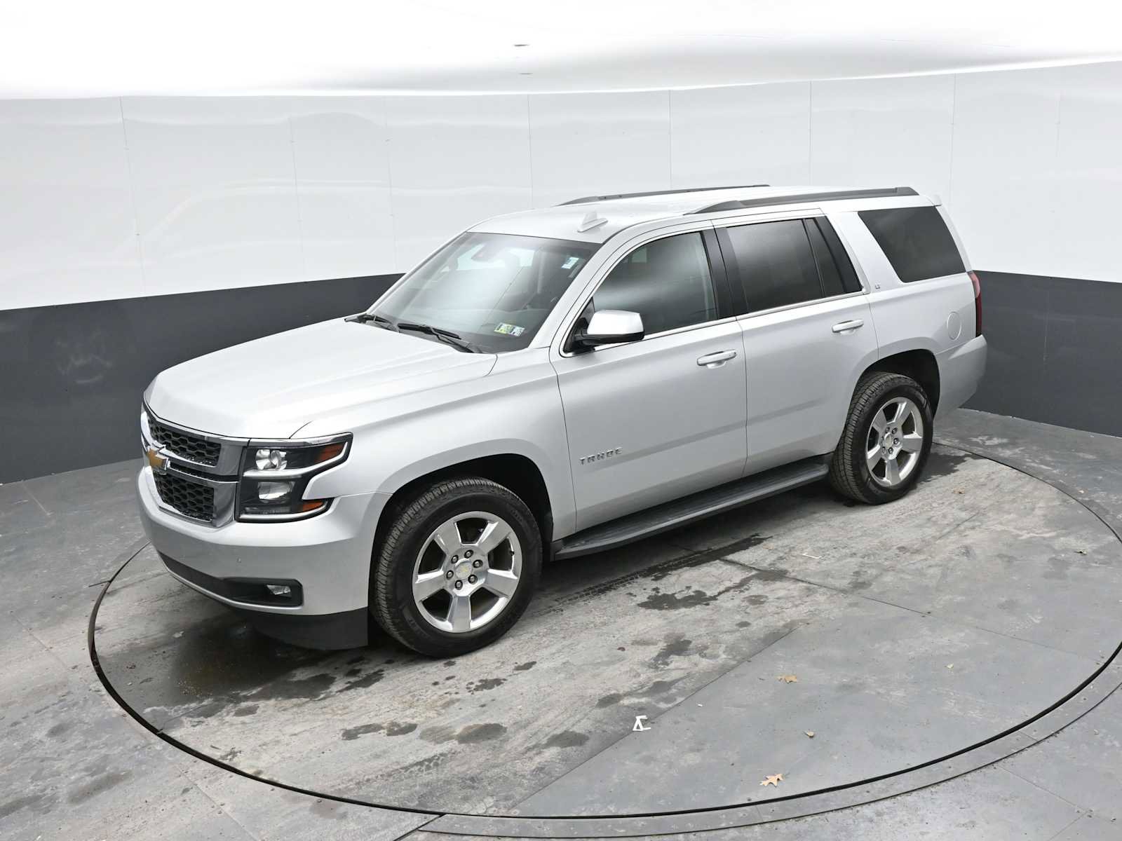 Used 2016 Chevrolet Tahoe LT w/ Luxury Package image 14