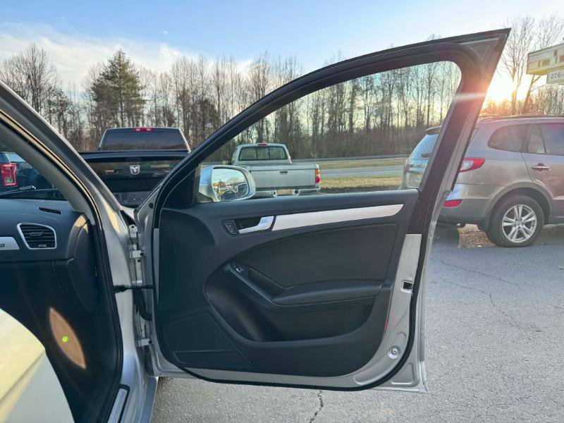 Used 2013 Audi A4 2.0T Premium image 13