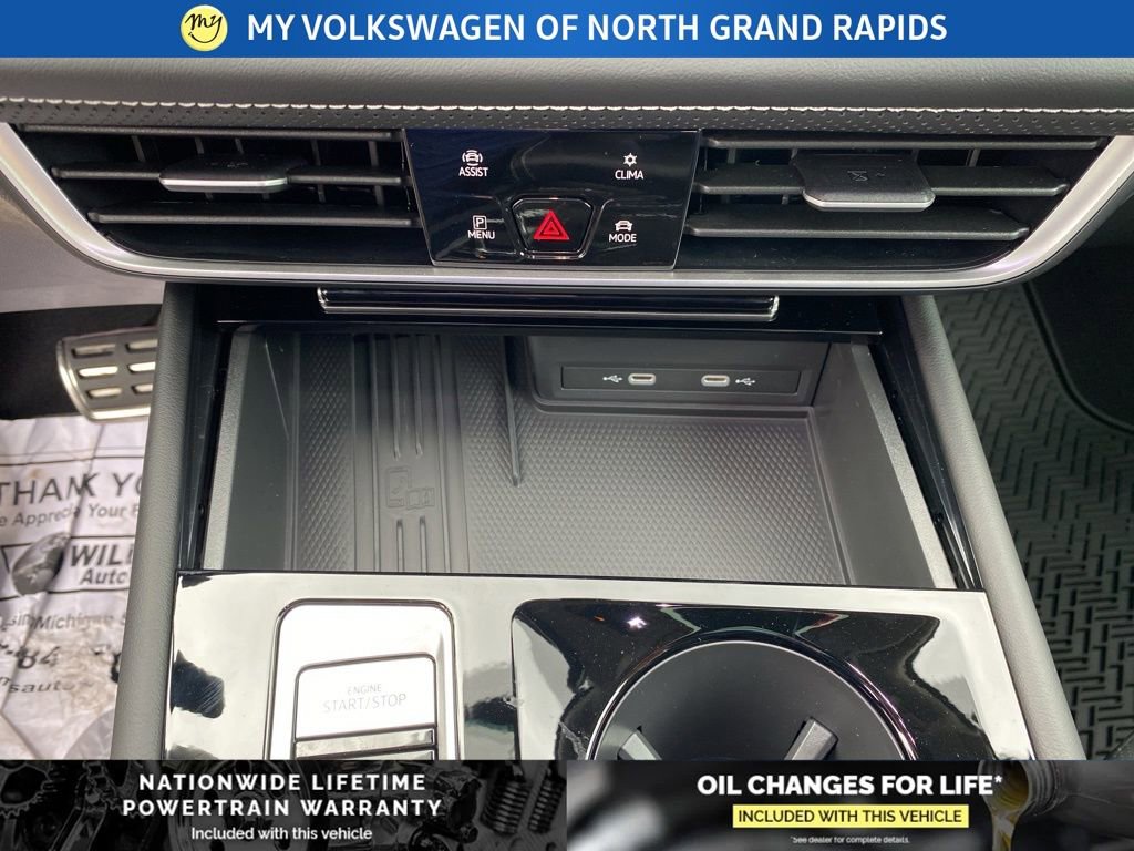 New 2026 Volkswagen Atlas SEL Premium R-Line image 15