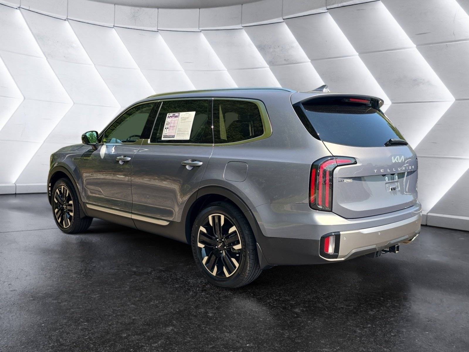 Used 2025 Kia Telluride SX Prestige AWD/4WD image 3