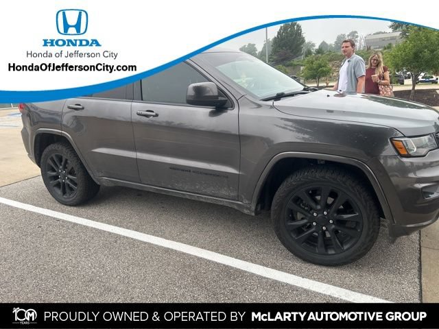 Used 2019 Jeep Grand Cherokee Altitude AWD/4WD image 1