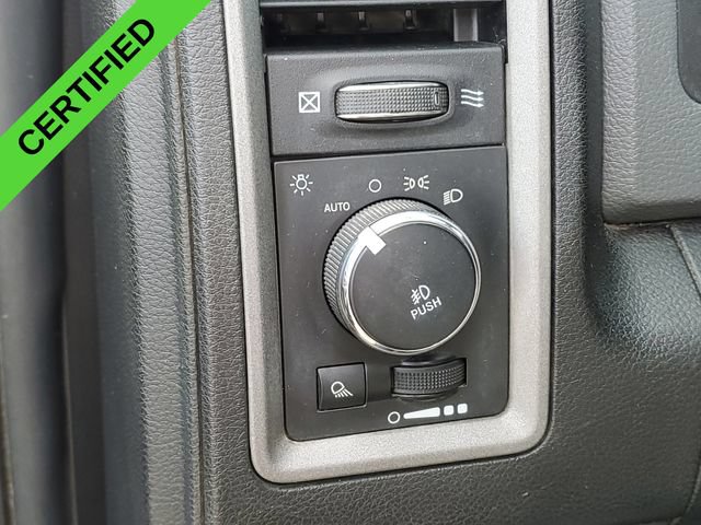 Used 2017 RAM 1500 Express w/ Black Ram 1500 Express Group RWD image 8