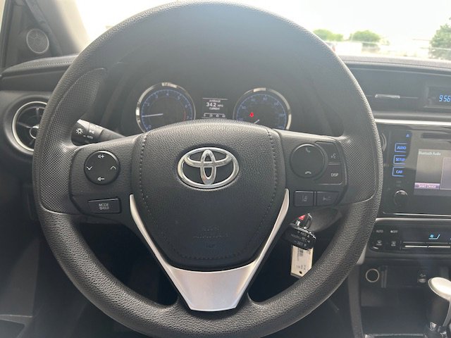 Used 2019 Toyota Corolla LE FWD image 16