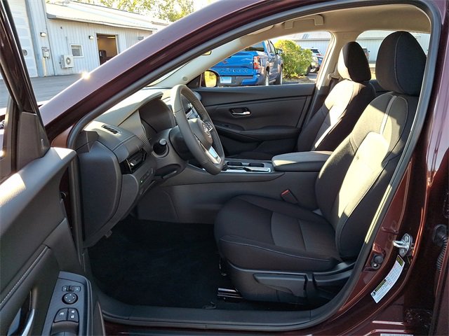 New 2025 Nissan Sentra SV w/ All-Weather Package image 5