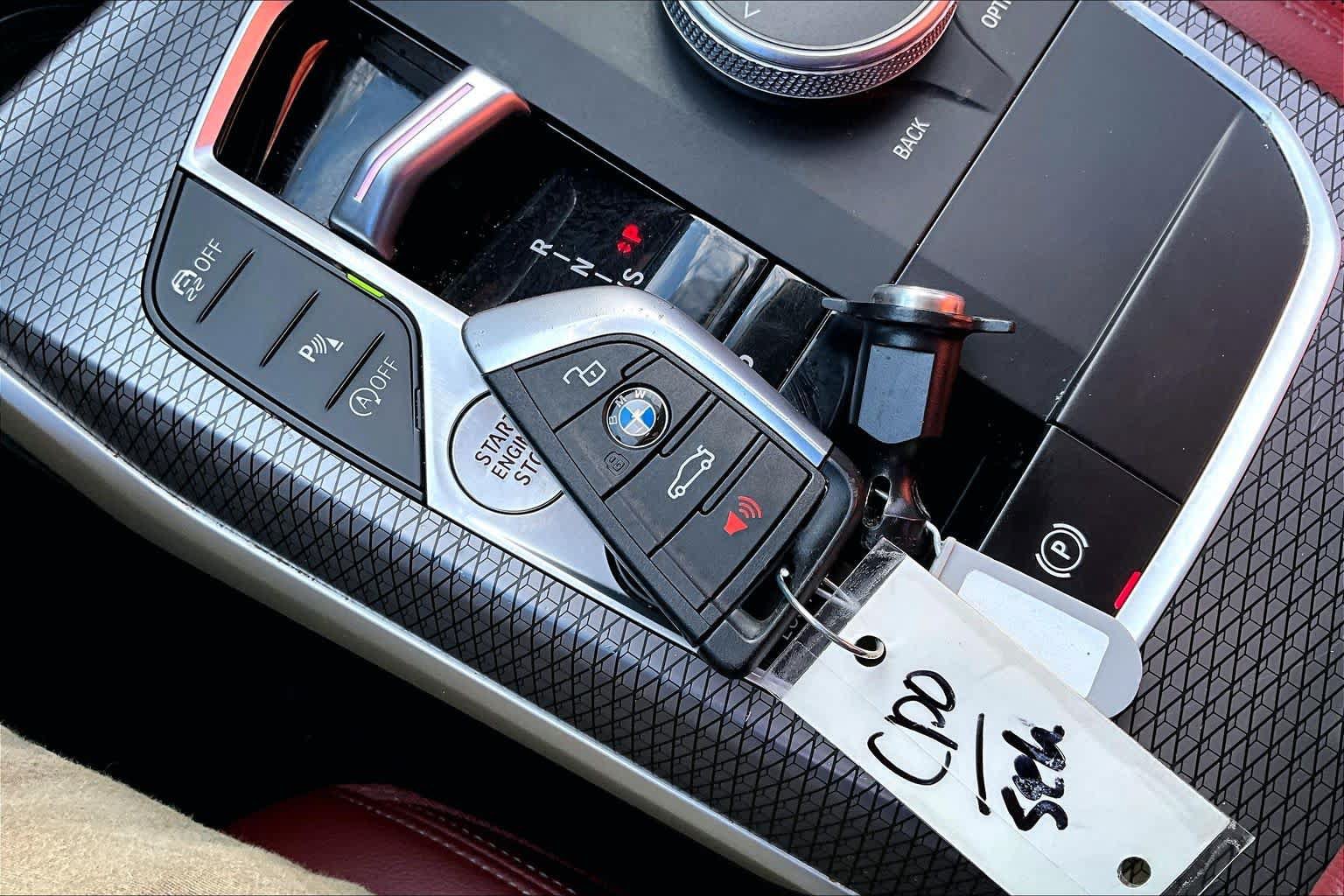 Used 2023 BMW 330i Sedan w/ M Sport Package RWD image 15