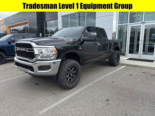 Used 2024 RAM 2500 Tradesman w/ Chrome Appearance Group image 3