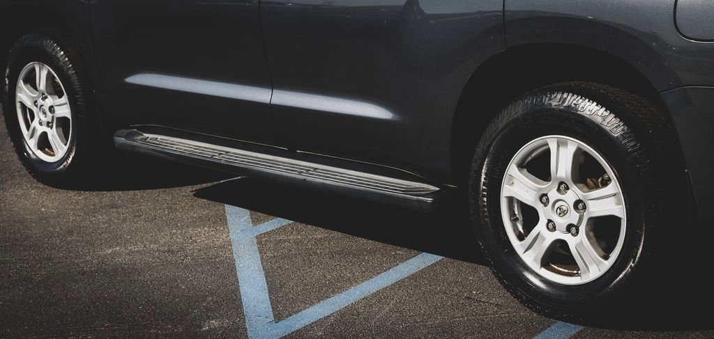 Used 2017 Toyota Sequoia SR5 image 20
