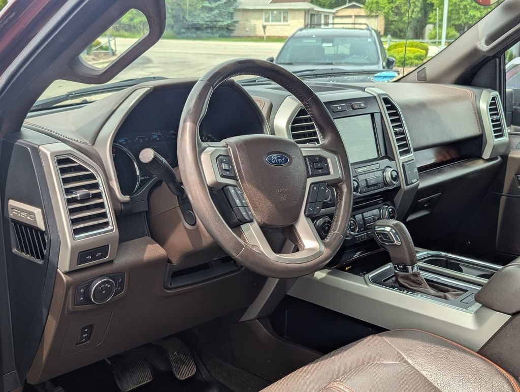 Used 2016 Ford F150 King Ranch w/ Equipment Group 601A Luxury AWD/4WD image 9