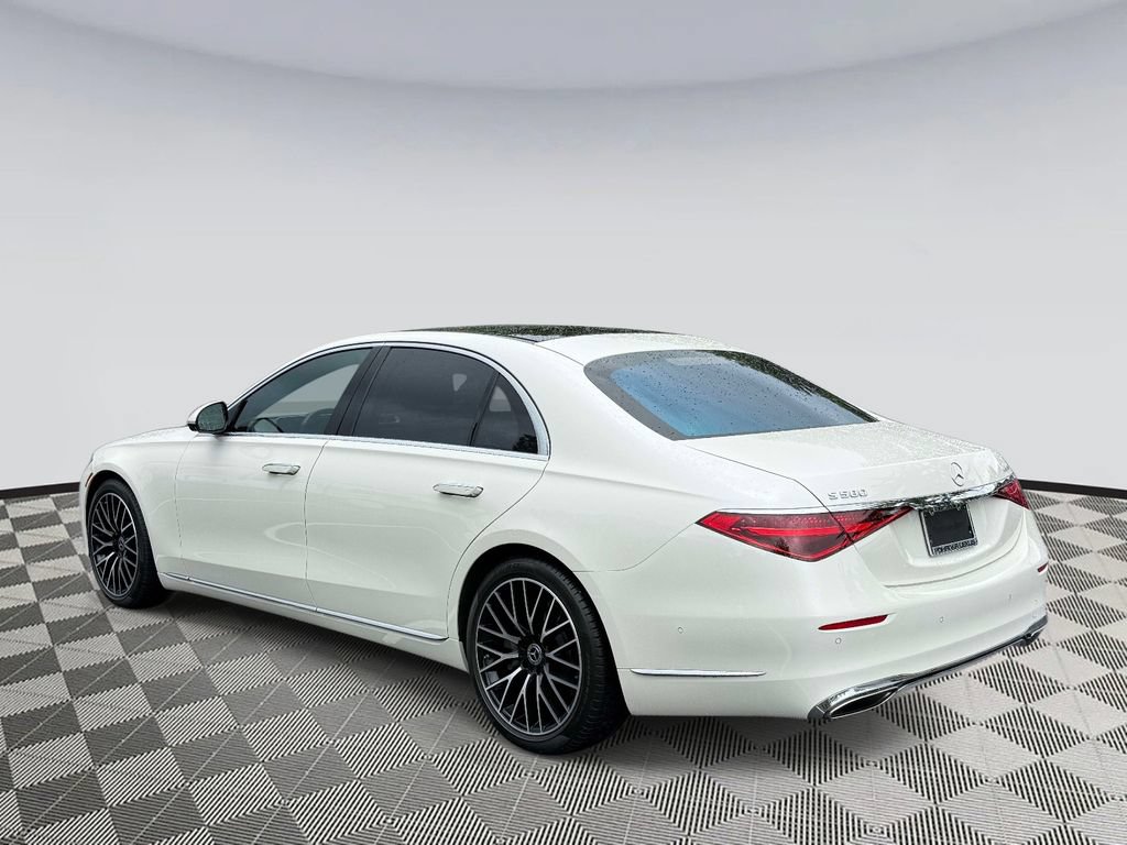 Used 2023 Mercedes-Benz S 580 4MATIC Sedan image 4