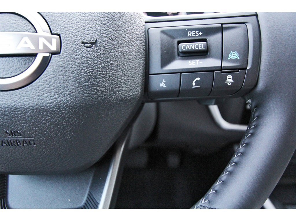 Used 2026 Nissan Rogue SV w/ SV Premium Package image 16