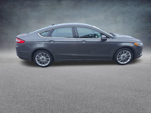 Used 2016 Ford Fusion SE w/ Equipment Group 202A AWD/4WD image 9