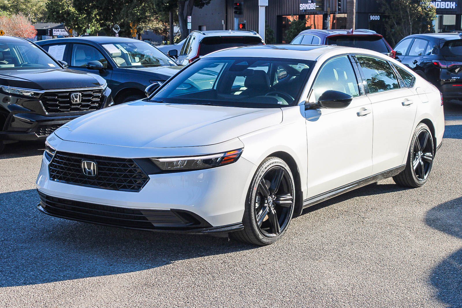 Used 2023 Honda Accord Sport image 3