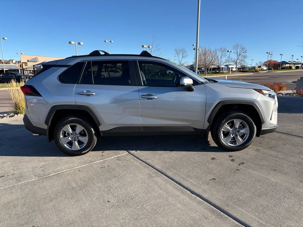 Used 2025 Toyota RAV4 XLE w/ Convenience Package image 9