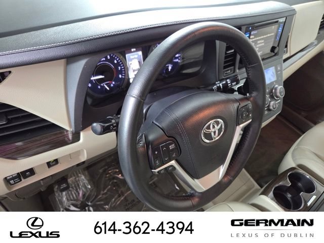Used 2015 Toyota Sienna XLE FWD image 15