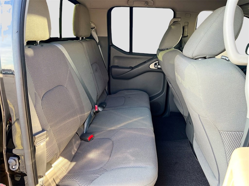 Used 2020 Nissan Frontier SV w/ Midnight Edition Floor Mats image 25