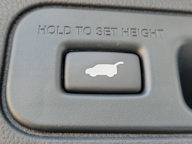 Used 2023 Honda Pilot Touring image 10