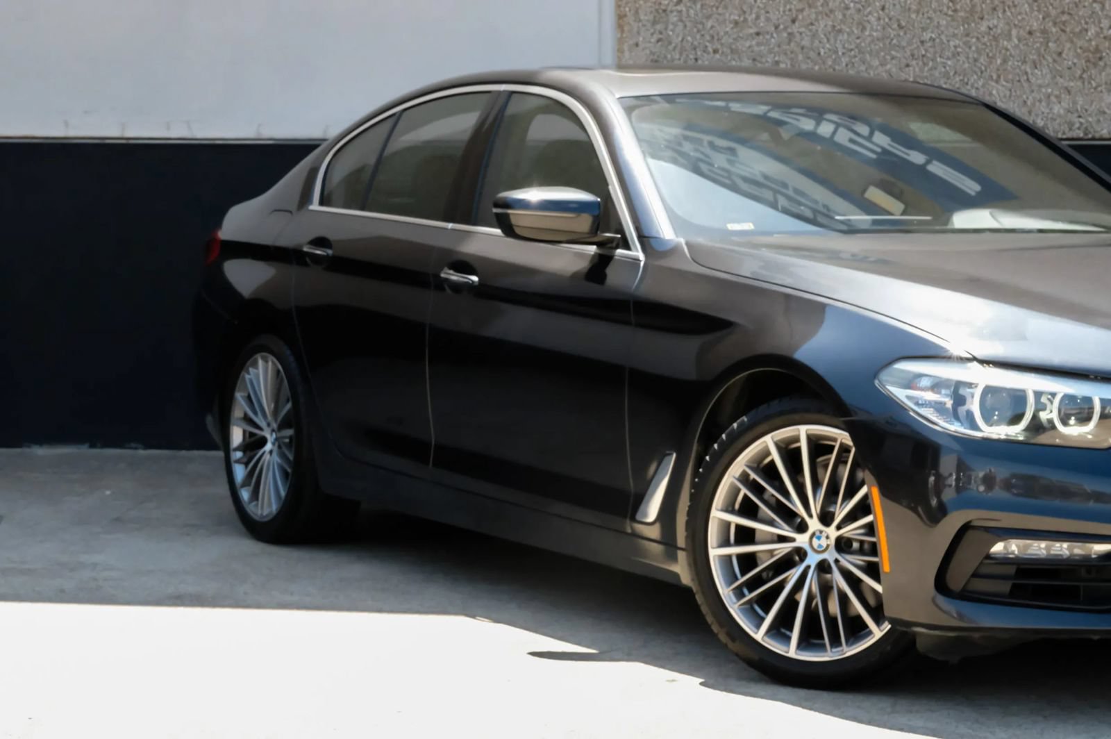Used 2018 BMW 530i RWD image 6