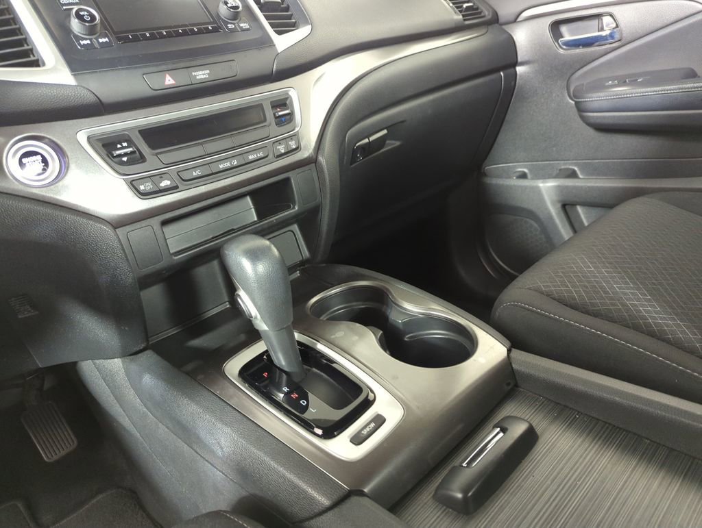 Used 2017 Honda Ridgeline RT image 19