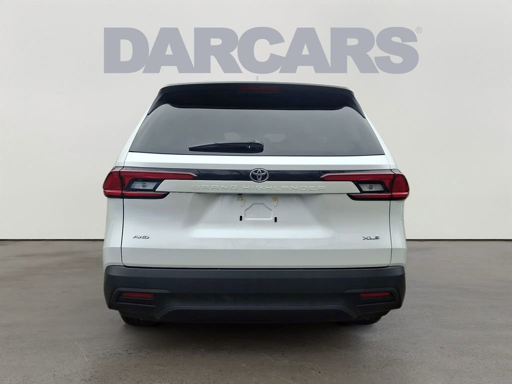 Used 2026 Toyota Grand Highlander LE image 6