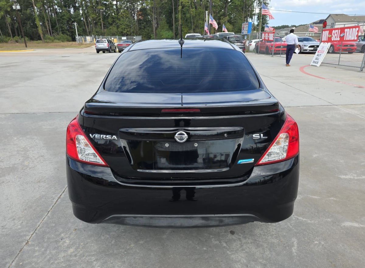 Used 2015 Nissan Versa w/ SL Tech Package FWD image 42
