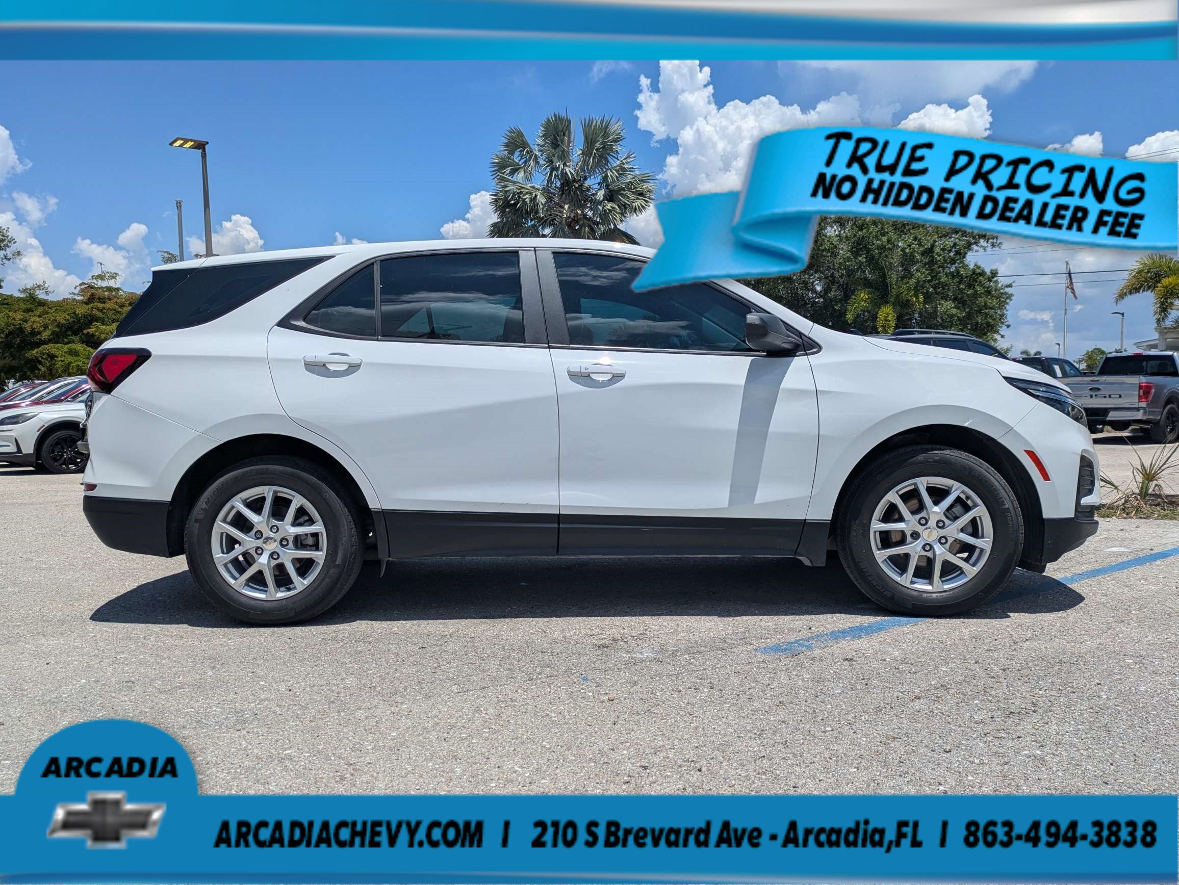 Used 2024 Chevrolet Equinox LS FWD image 3