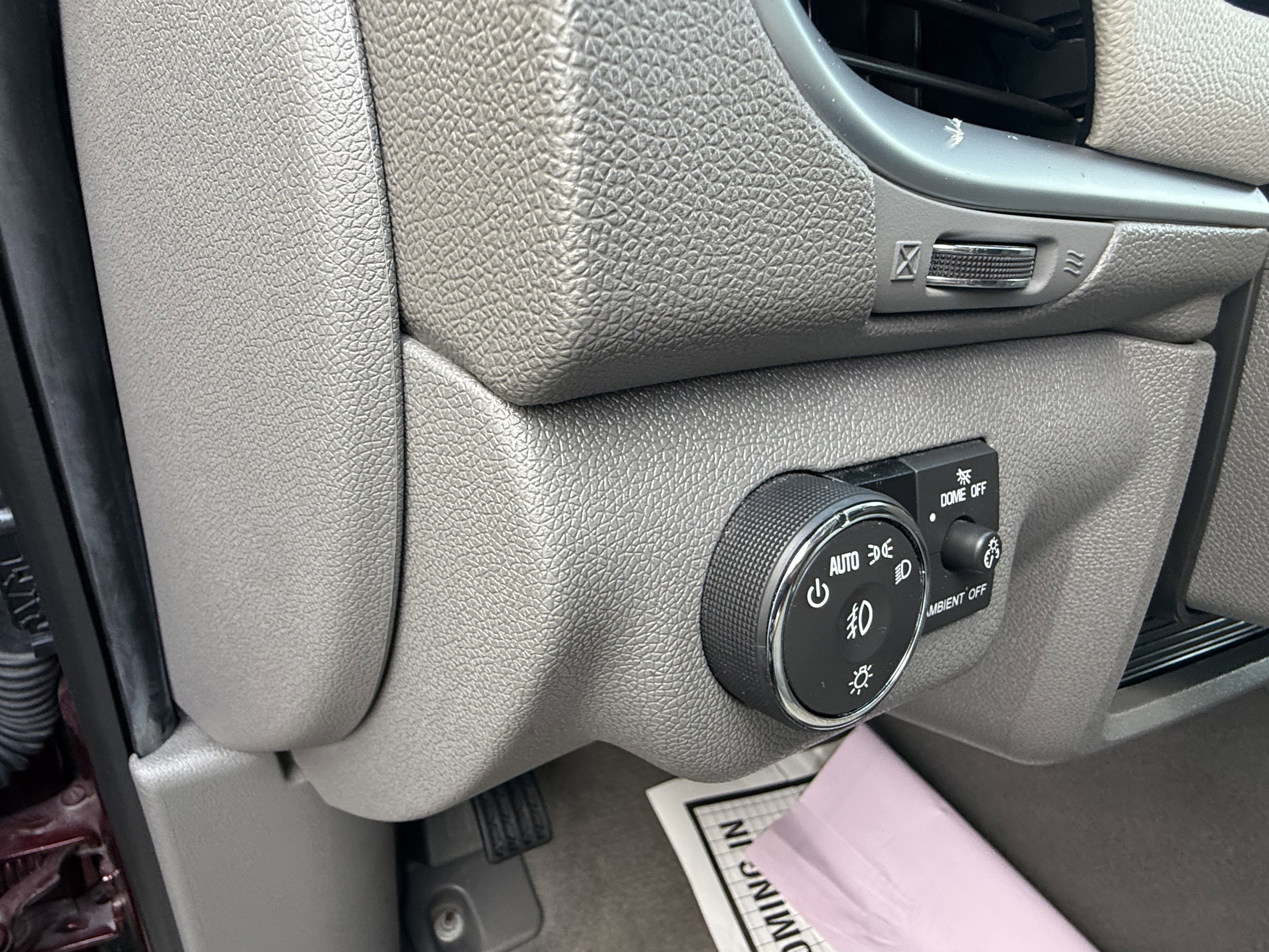 Used 2017 Chevrolet Traverse LT image 23