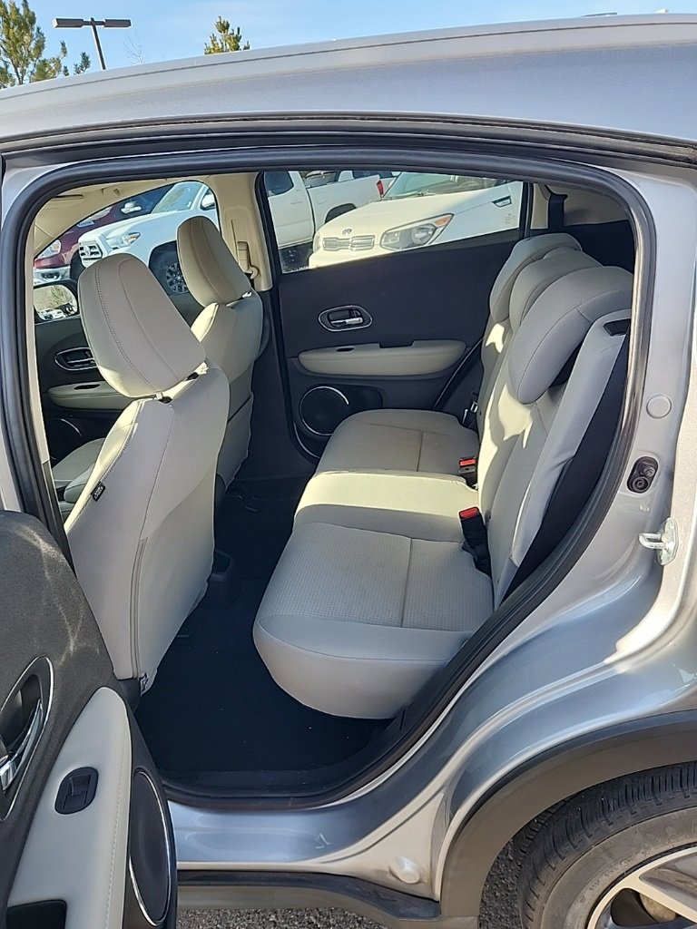 Used 2022 Honda HR-V EX image 14