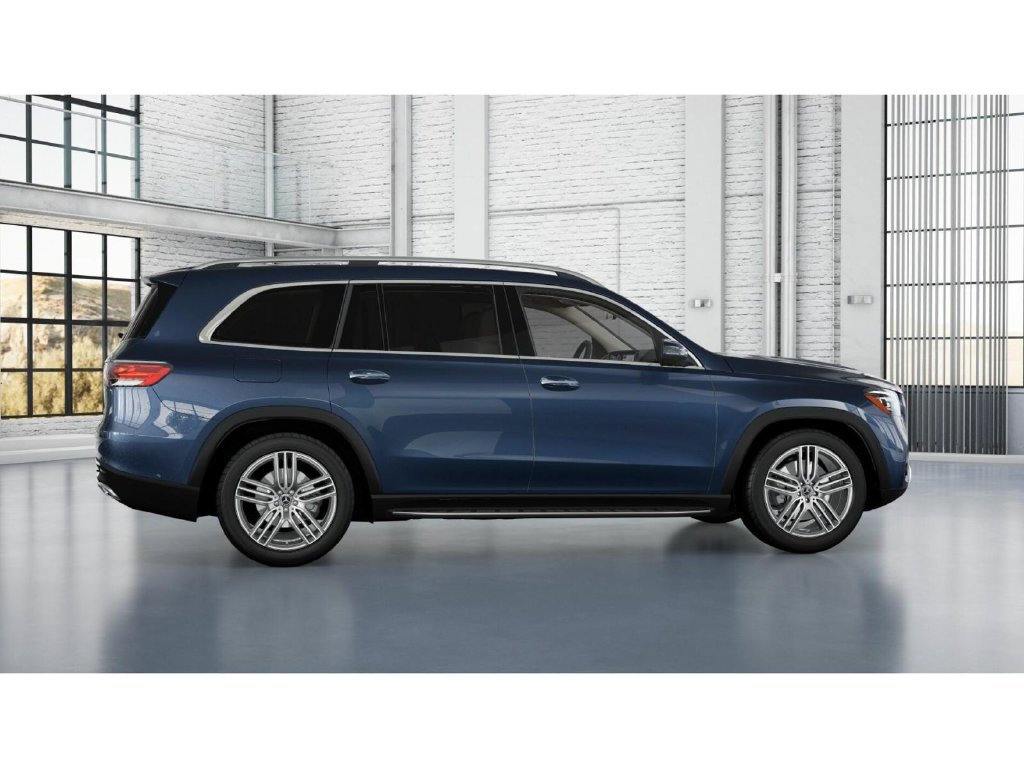 Used 2024 Mercedes-Benz GLS 450 4MATIC image 17